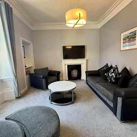 אובאן Beautiful Spacious Apartment In Town Centre מראה חיצוני תמונה