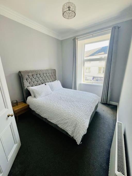 אובאן Beautiful Spacious Apartment In Town Centre מראה חיצוני תמונה